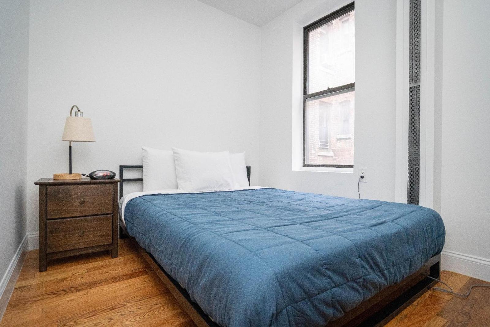 Lux LIC Exclusive Corporate 30 Day Rentals Main image 2